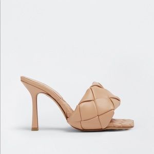 Bottega Venta Lido Heels NWOT